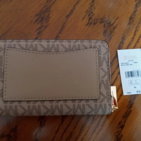*Price Drop* Michael Kors Camel colored Card Case, PVC - Picture 2 of 4